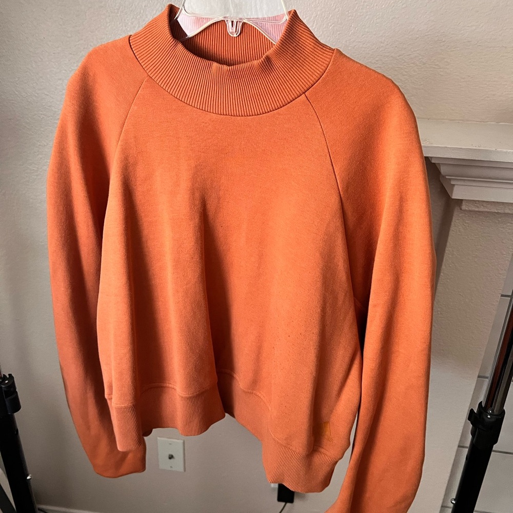 Adidas pullover crop sweater XL
